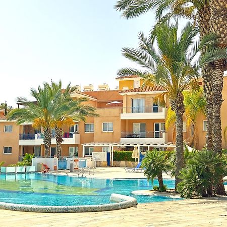 H&O Golden Sun Suite Paphos Exterior photo