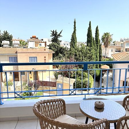 H&O Golden Sun Suite Paphos Exterior photo